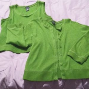 WOMENS SZ MEDIUM GREEN RAFAELLA SWEATER TANK SET